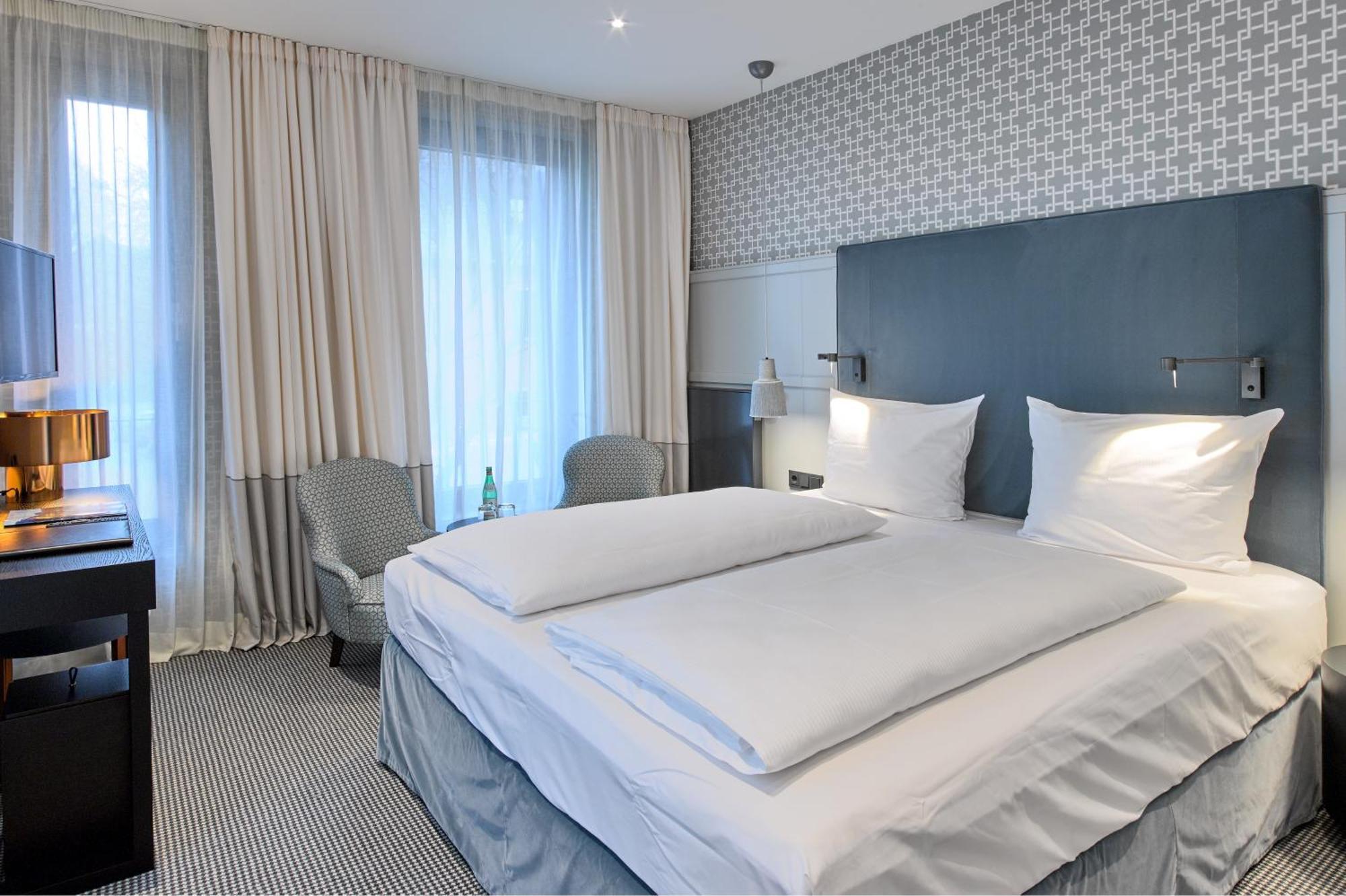 Hotel Am Ochsentor Андернах Экстерьер фото